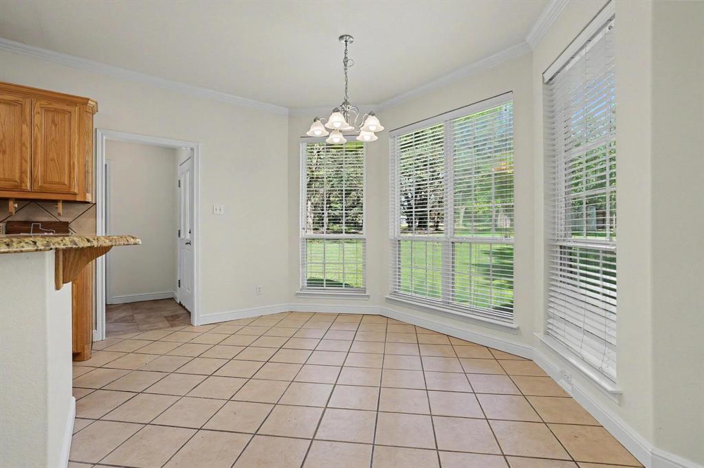 2811 N Shore Drive Property Photo 13