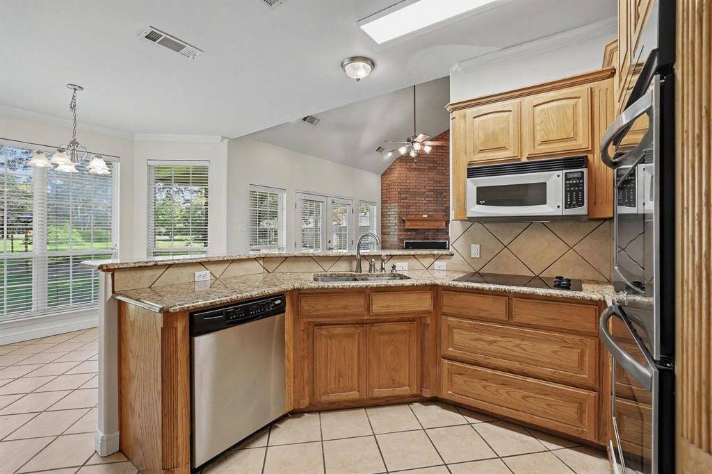 2811 N Shore Drive Property Photo 16