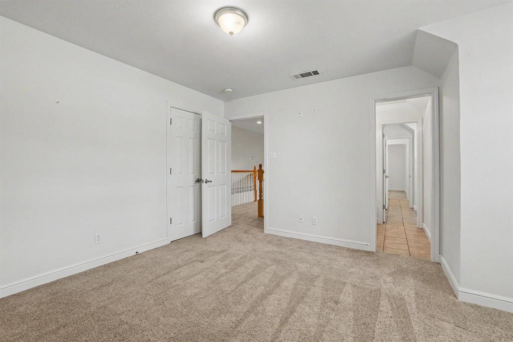 2811 N Shore Drive Property Photo 32