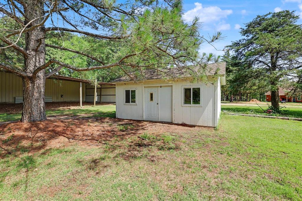 2811 N Shore Drive Property Photo 37