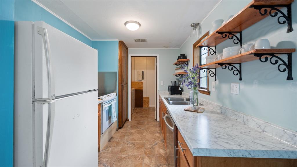 7085 Horseshoe Bend Trail Property Photo 10