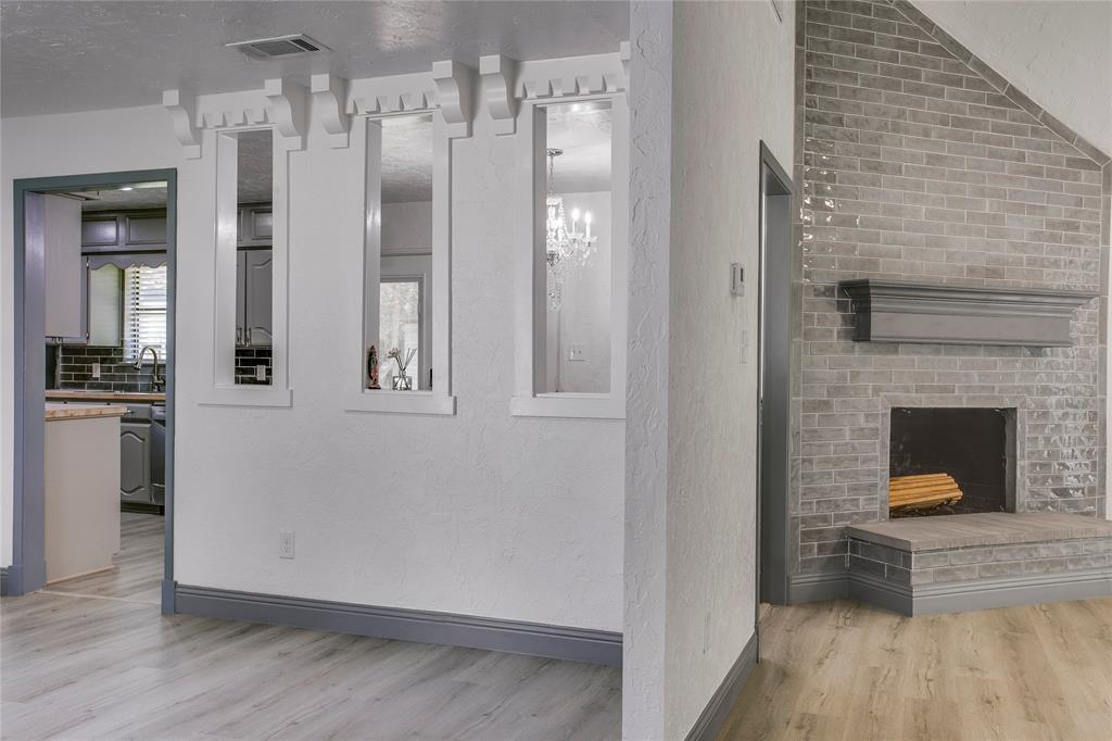 628 S Walker Street Property Photo 4