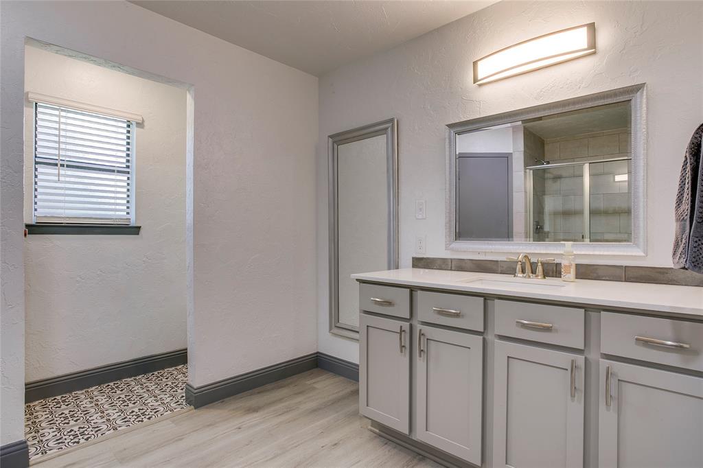 628 S Walker Street Property Photo 11