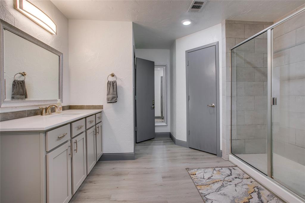 628 S Walker Street Property Photo 12