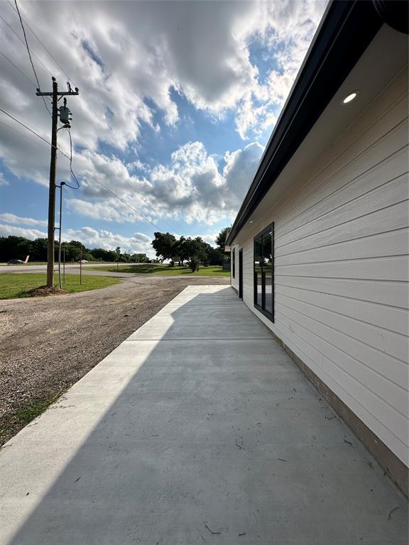 6033 S Highway 67 Highway Property Photo 4