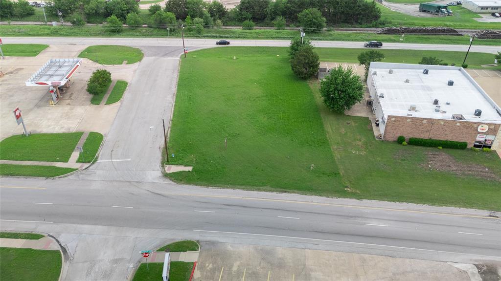 120 Phillip Property Photo 3