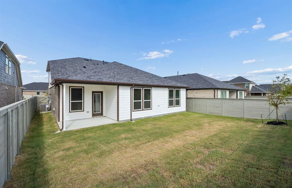 8620 Bur Oak Drive Property Photo 23