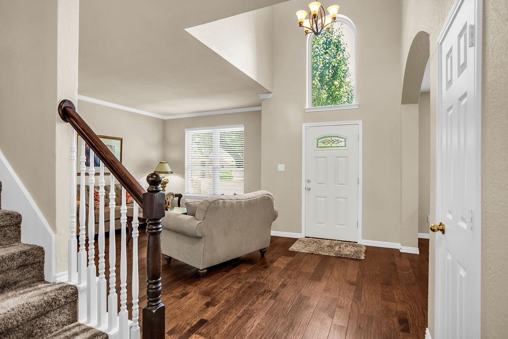 5700 White Pine Drive Property Photo 3