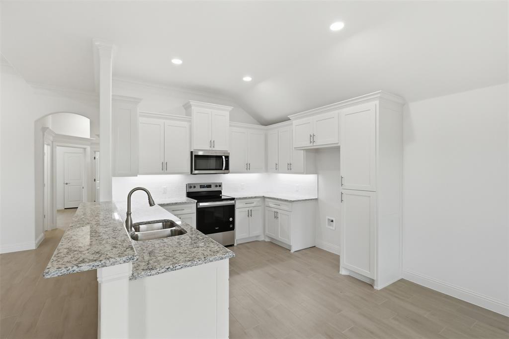 1600 Oleander Drive Property Photo 6