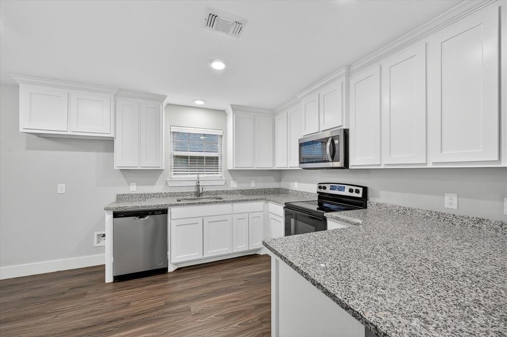 1032 Ray Drive Property Photo 6