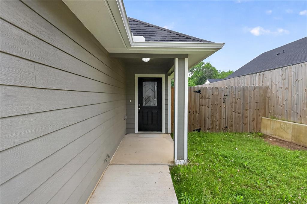 1032 Ray Drive Property Photo 24