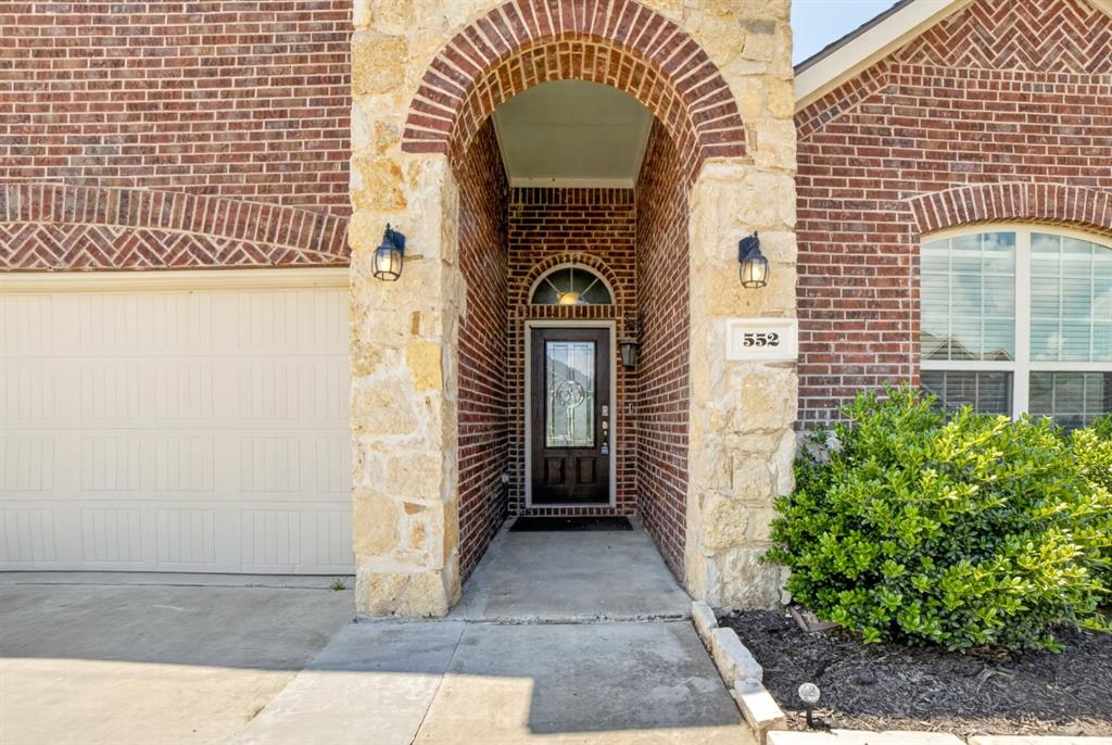 552 Winnetka Drive Property Photo 3