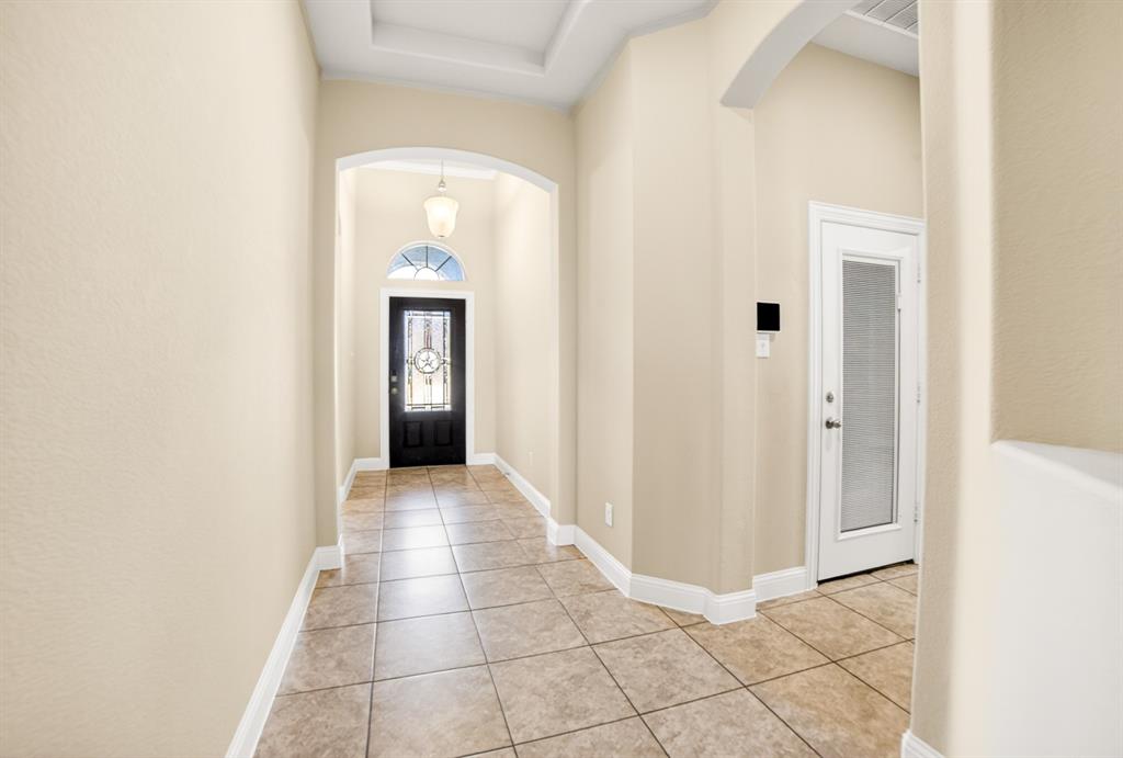 552 Winnetka Drive Property Photo 6