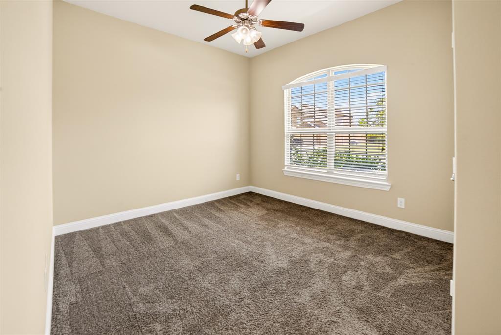 552 Winnetka Drive Property Photo 7