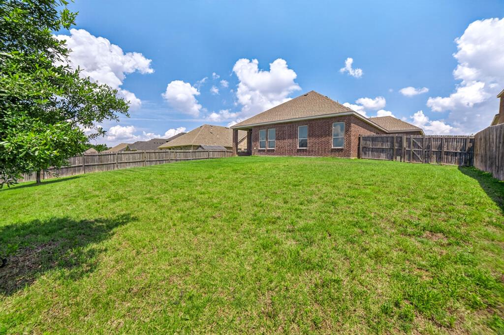 552 Winnetka Drive Property Photo 37