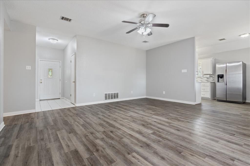 706 Rolling Hills Drive Property Photo 9