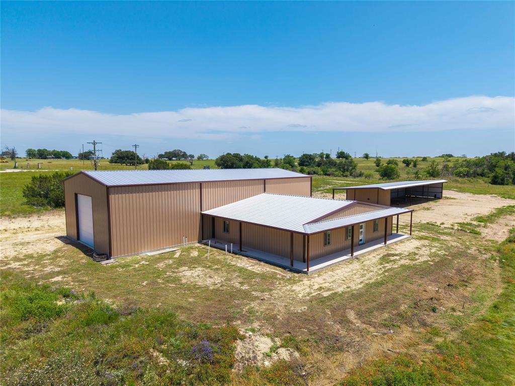 3885 Cr 522 B Property Photo 1