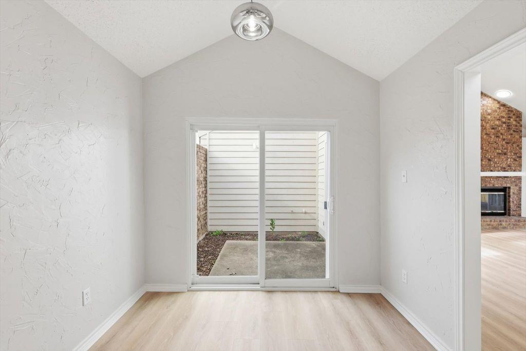 4904 Courtside Drive Property Photo 16