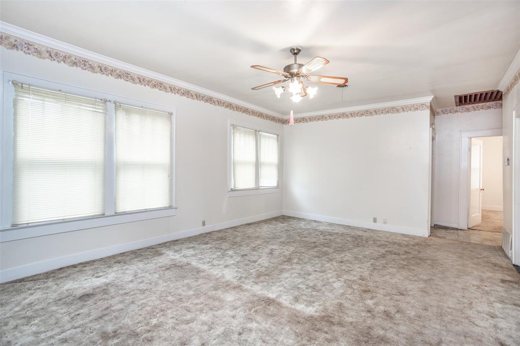 206 Ritchey Street Property Photo 6