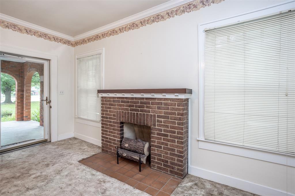 206 Ritchey Street Property Photo 8