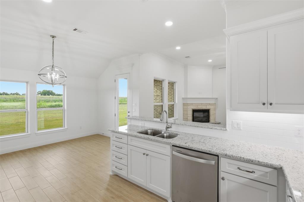 1366 Oleander Drive Property Photo 10