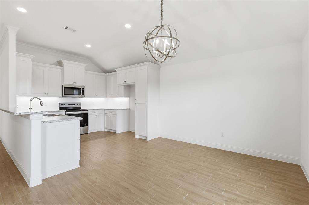 1366 Oleander Drive Property Photo 12