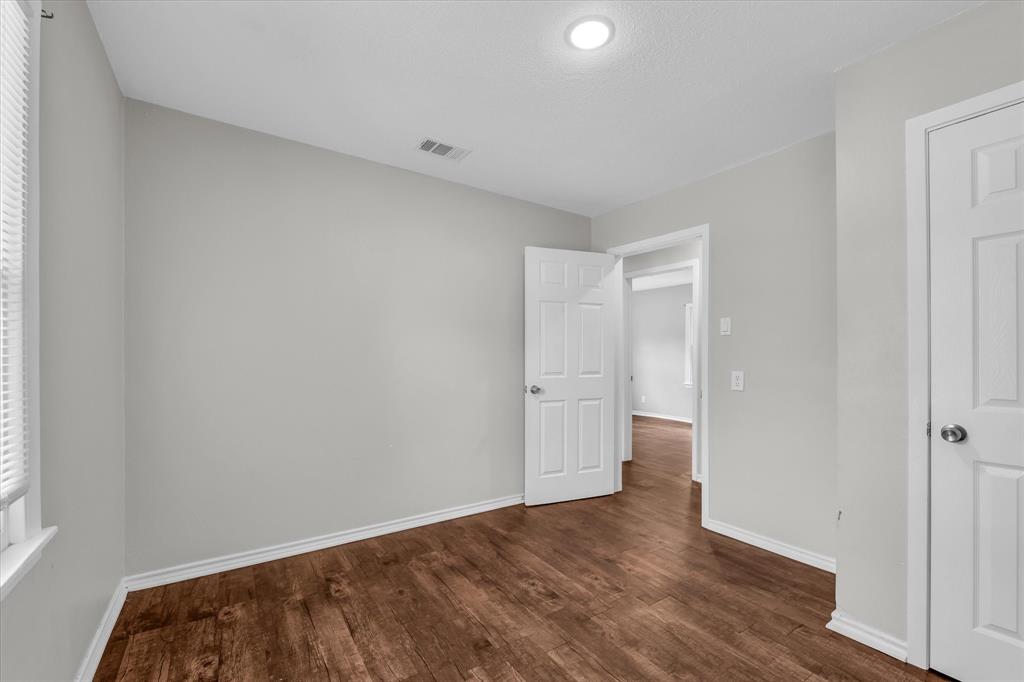 612 Dunbar Street Property Photo 9