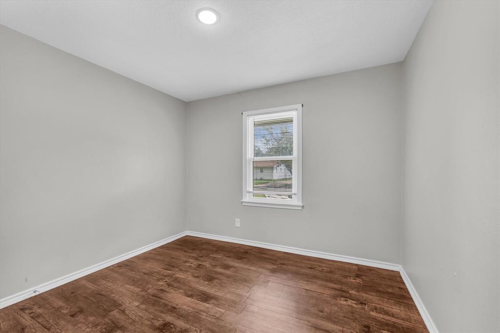 612 Dunbar Street Property Photo 10