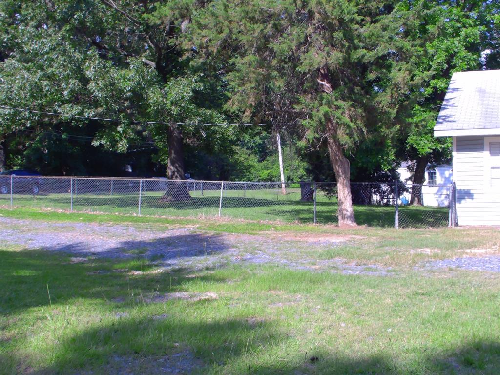 4115 Hampton Lane Property Photo 9