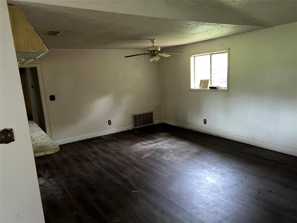 2388 County Road 4455 Property Photo 14