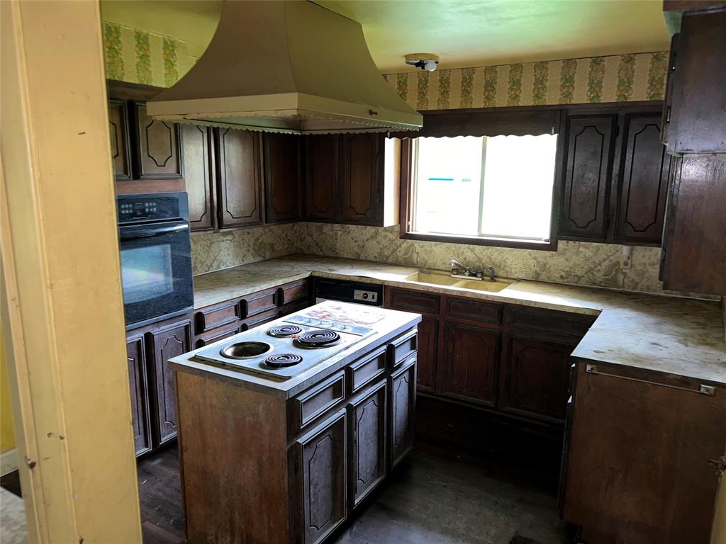 2388 County Road 4455 Property Photo 15