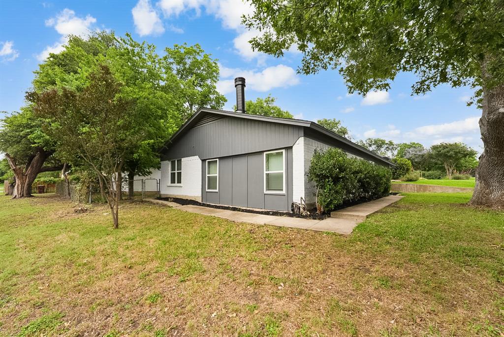 1425 Oakhill Drive Property Photo 12