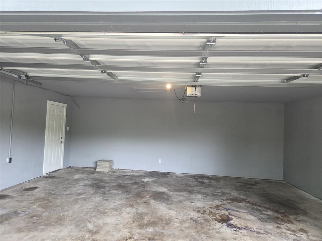 1425 Oakhill Drive Property Photo 14