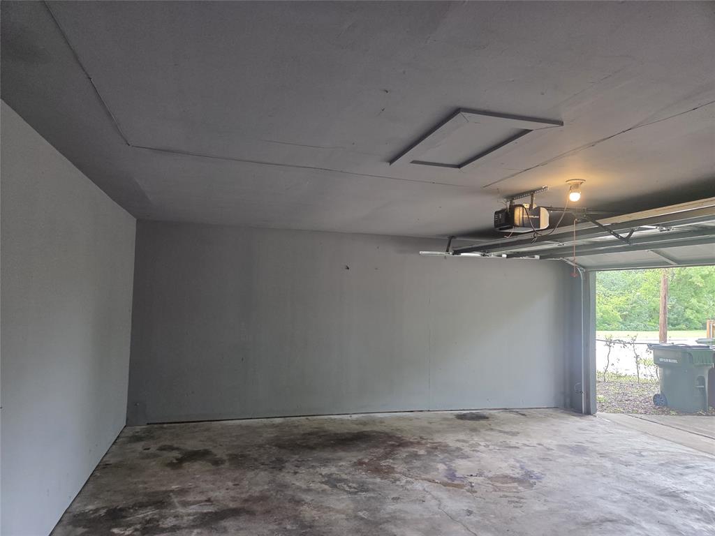 1425 Oakhill Drive Property Photo 15