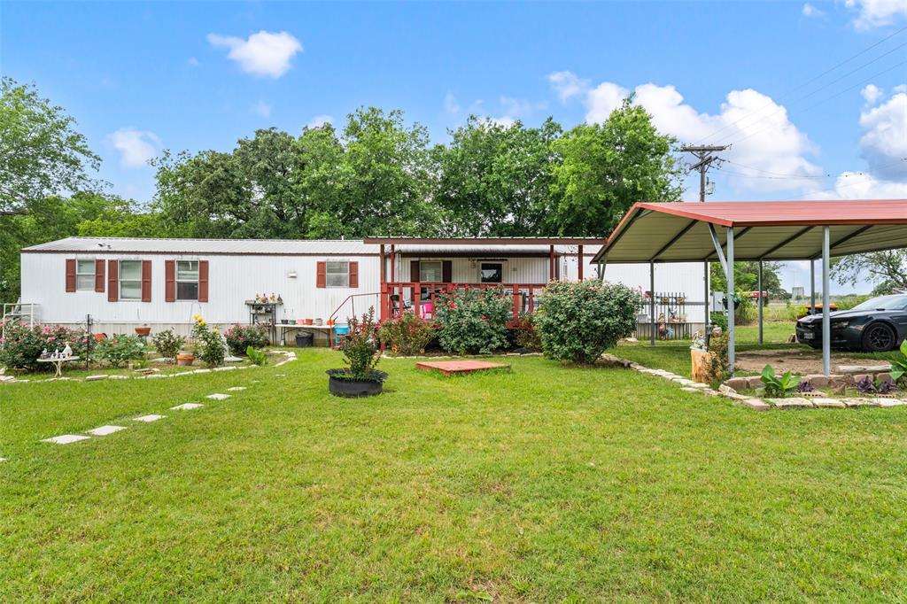 112 Woodlake Lane Property Photo 8