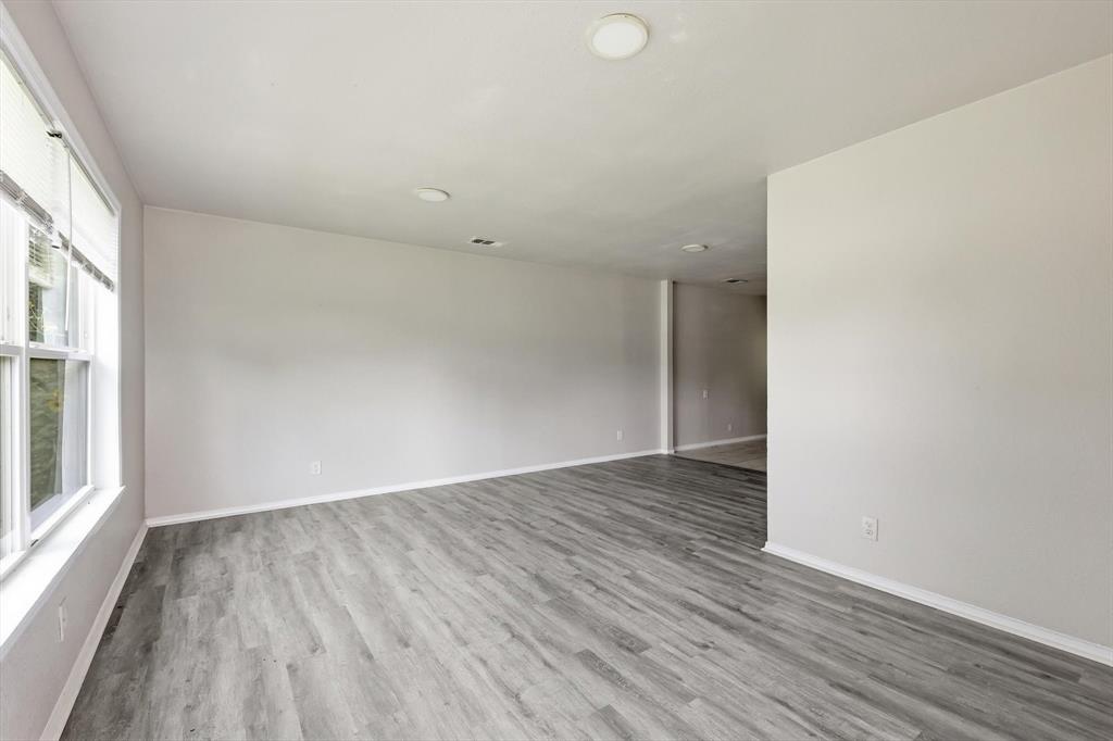 1310 Stone Drive Property Photo 3