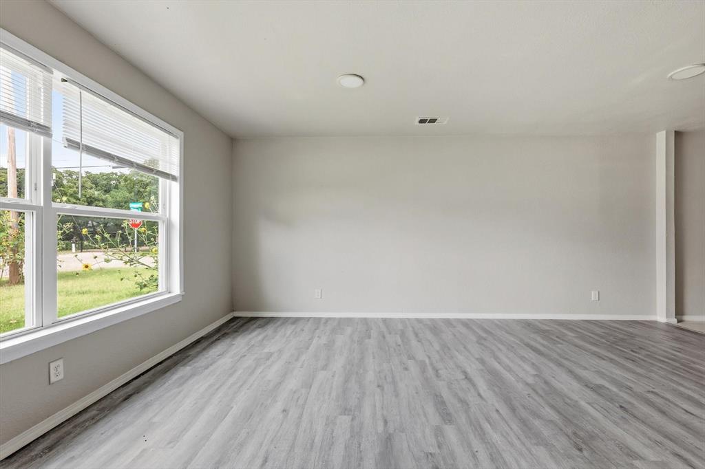 1310 Stone Drive Property Photo 4