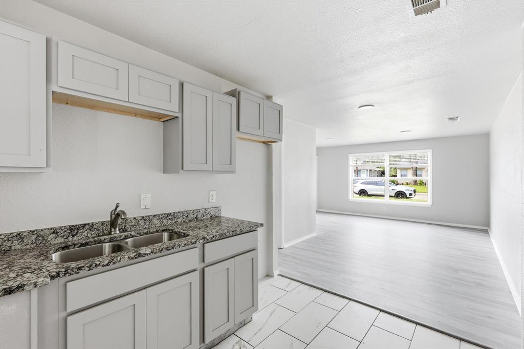 1310 Stone Drive Property Photo 16