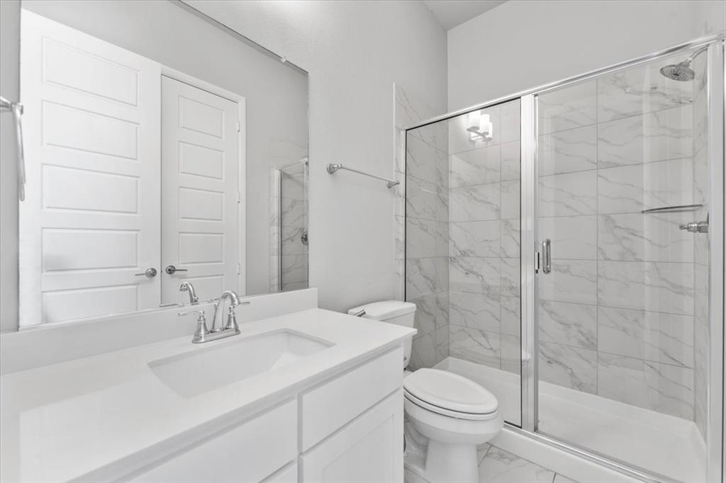 909 Mercer Drive Property Photo 6