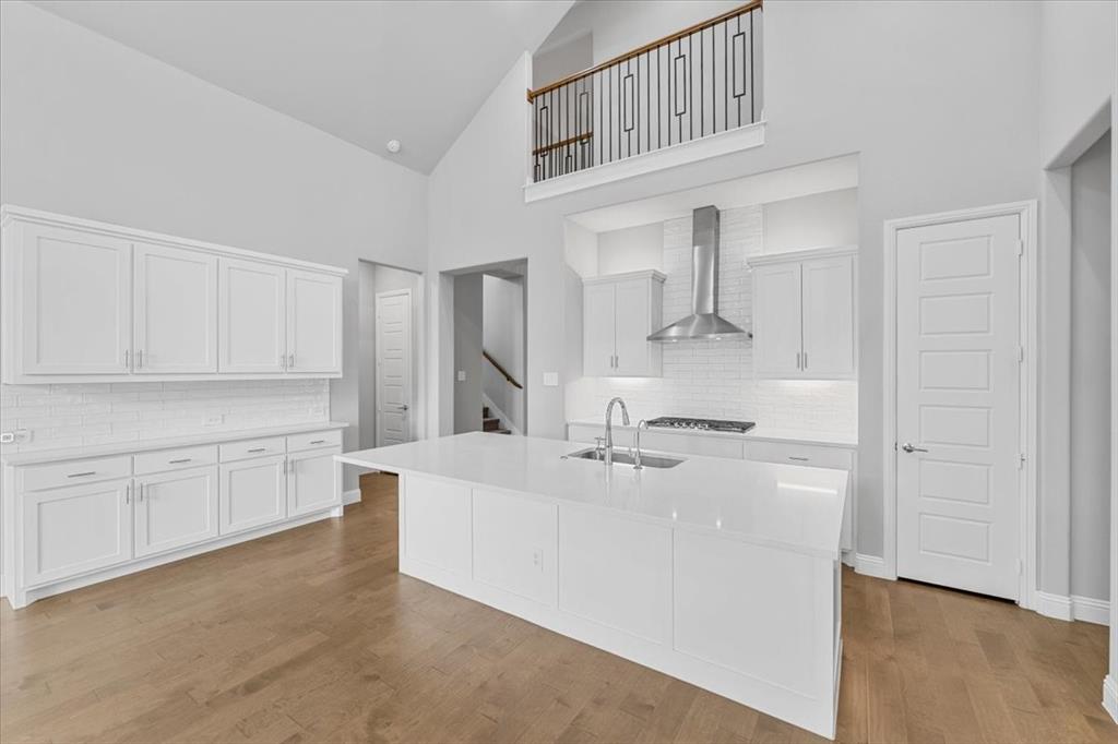 909 Mercer Drive Property Photo 8