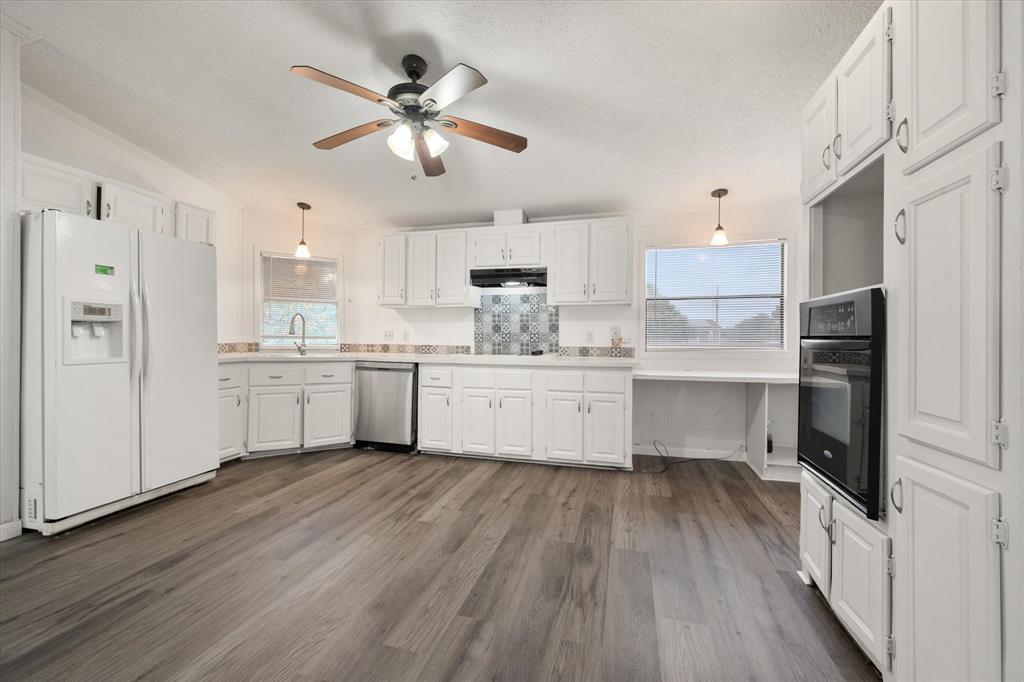 1308 Vinewood Drive Property Photo 1