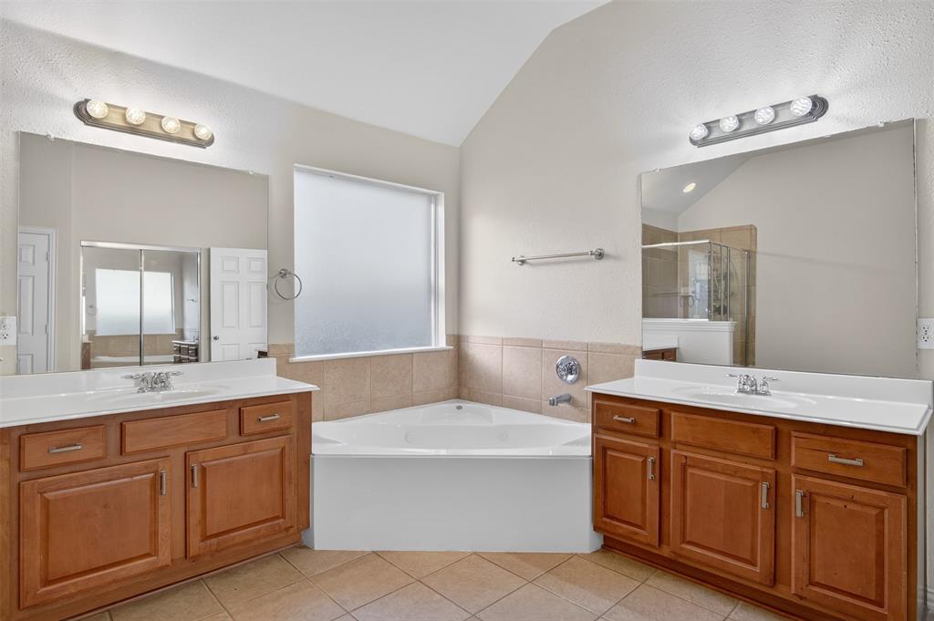 1410 Oxbow Drive Property Photo 6