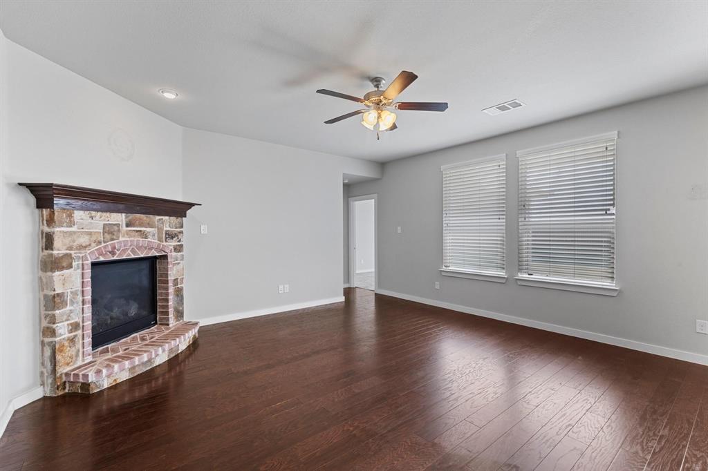 1912 Spoonbill Drive Property Photo 3