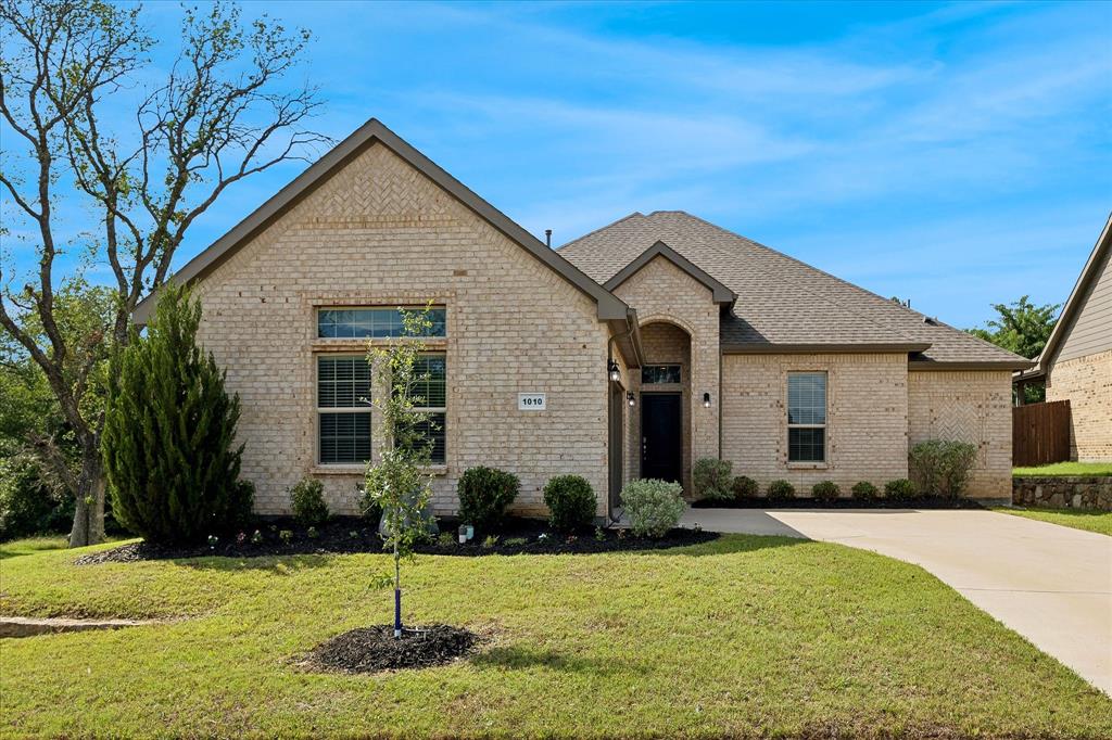 1010 Silver Oak Drive Property Photo 1