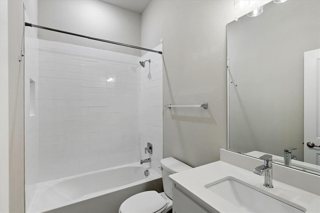 1010 Silver Oak Drive Property Photo 32