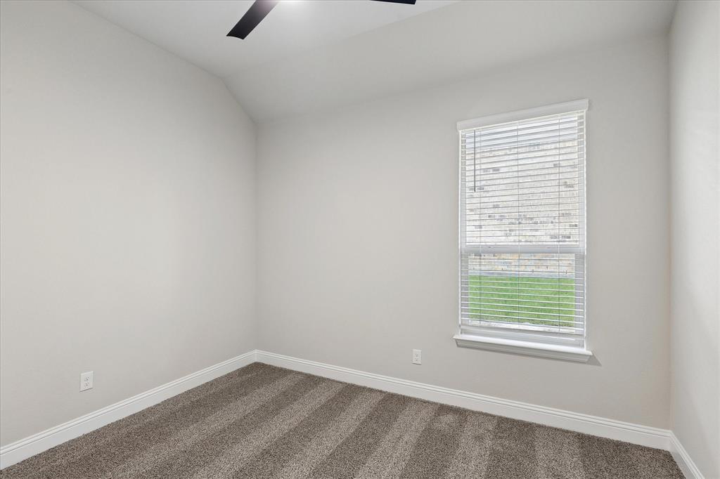 1010 Silver Oak Drive Property Photo 34