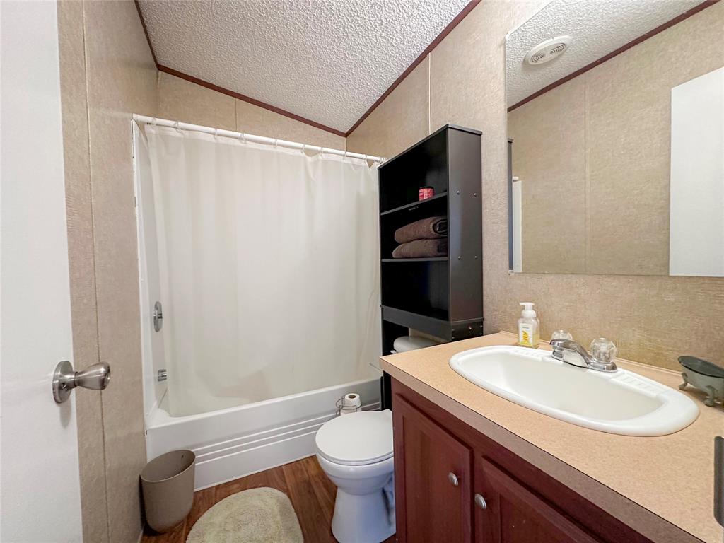 204 County Road 443 Property Photo 33