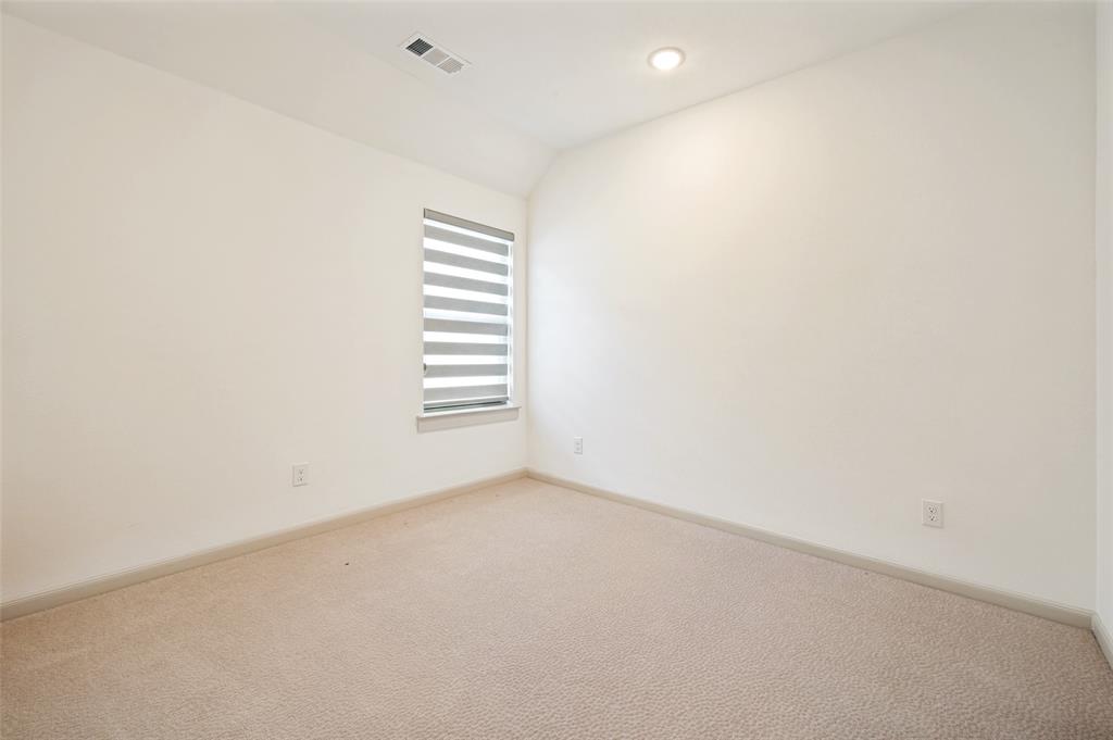 1240 Crescent Lane Property Photo 15