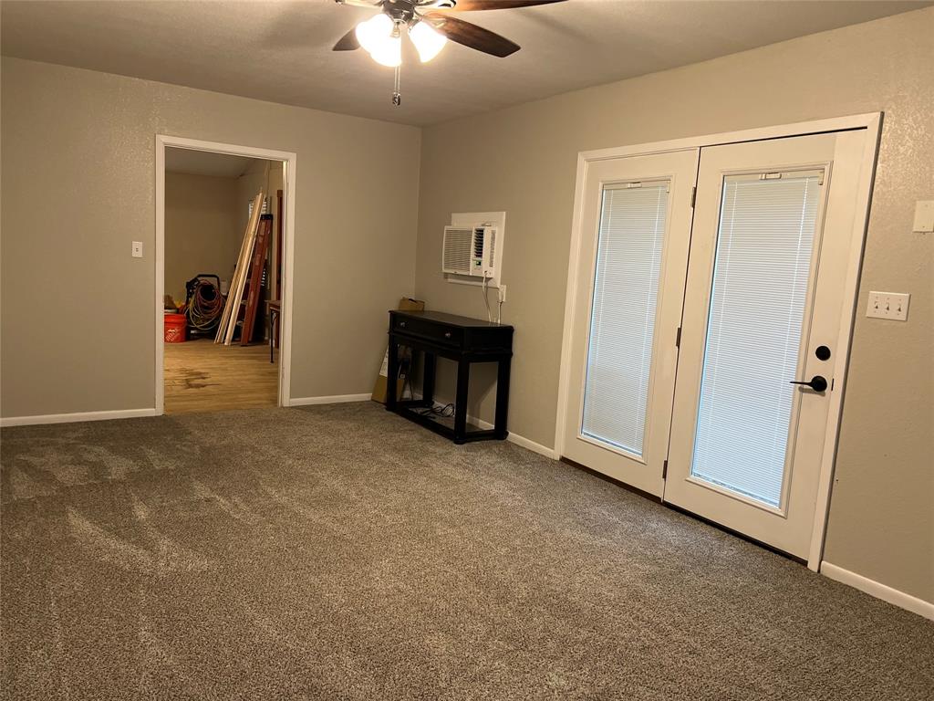 6960 Clifden Drive Property Photo 6
