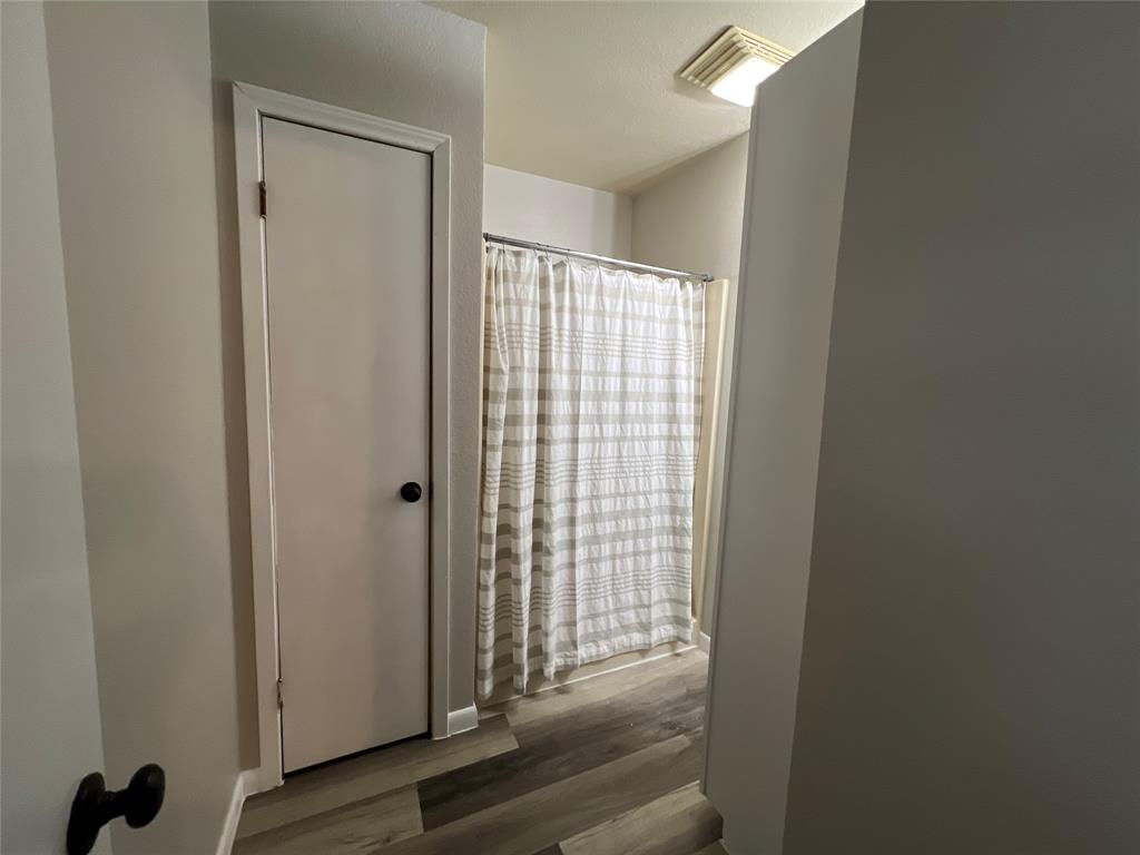 6960 Clifden Drive Property Photo 7